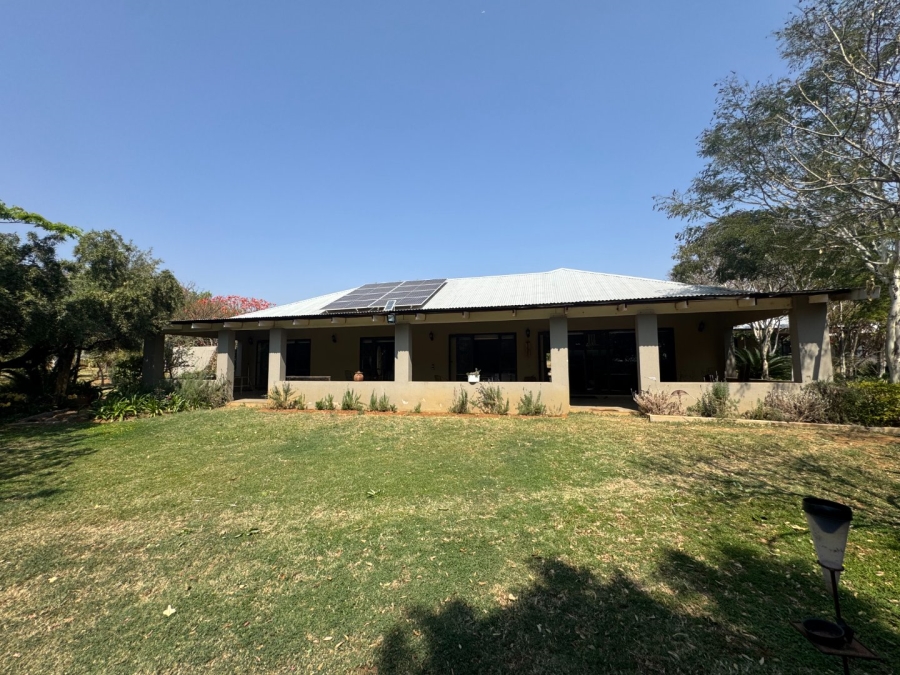 To Let 3 Bedroom Property for Rent in Zilkaatsnek North West